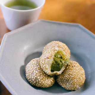 お茶カスタードの胡麻団子